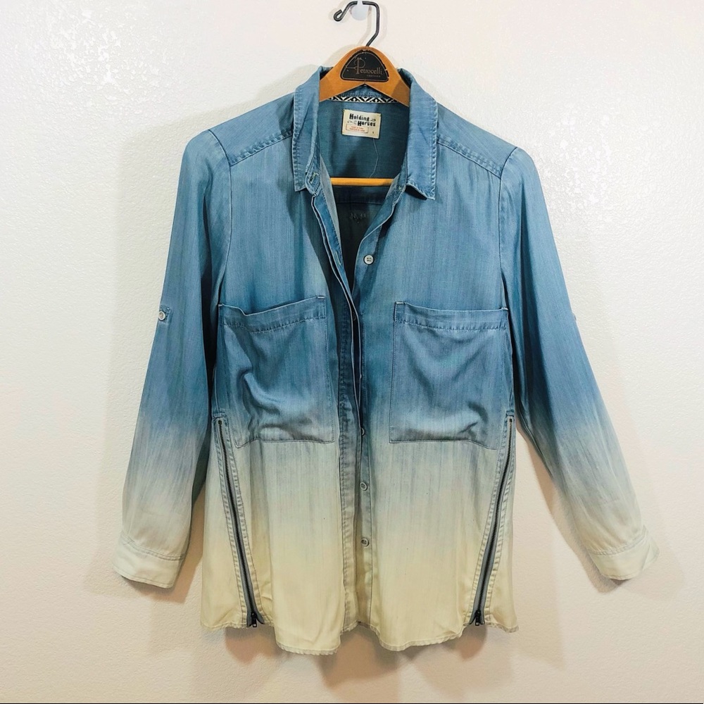 Holding Horses Anthropologie Button Up Denim Top